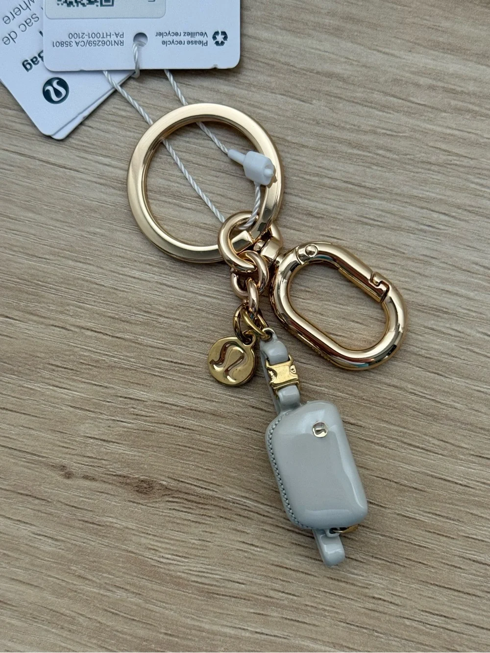 lululemon athletica keychain everywhere belt bag